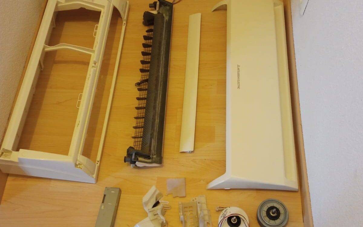 Démontage complet d’une cassette Mitsubishi pour remplacement du moteur de turbine Montbéliard